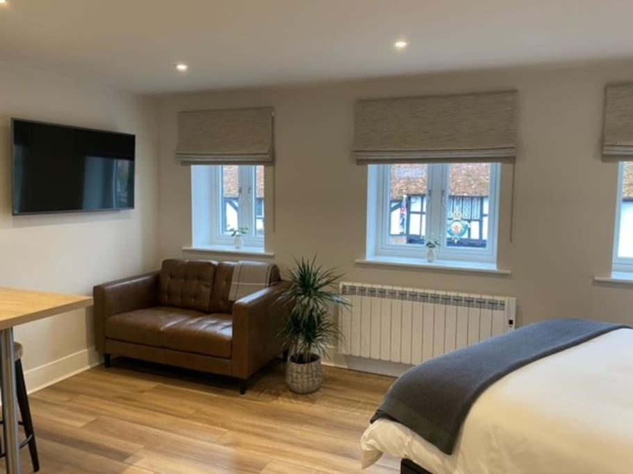 New Modern Studio Apartment Near To City Centre Salisbury Luaran gambar